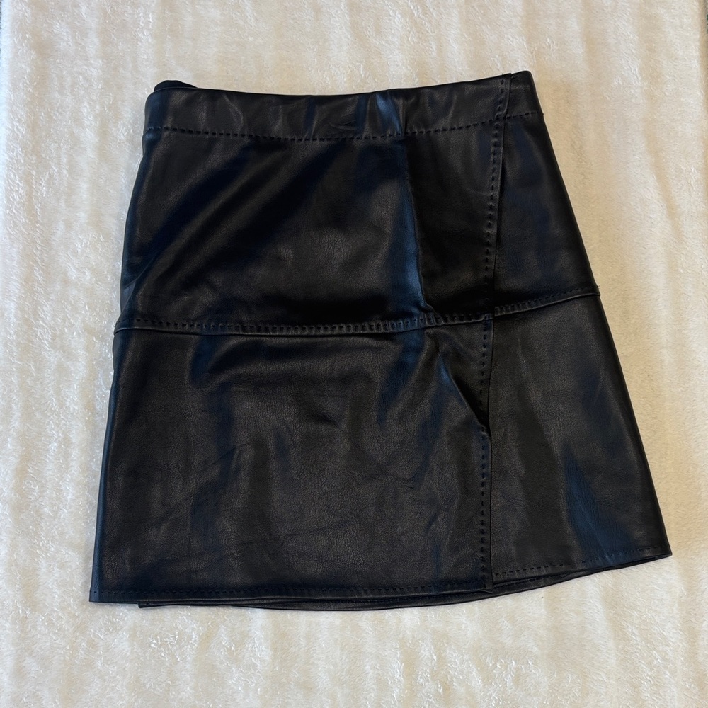 Max Studio Black Faux Leather Mini Skirt